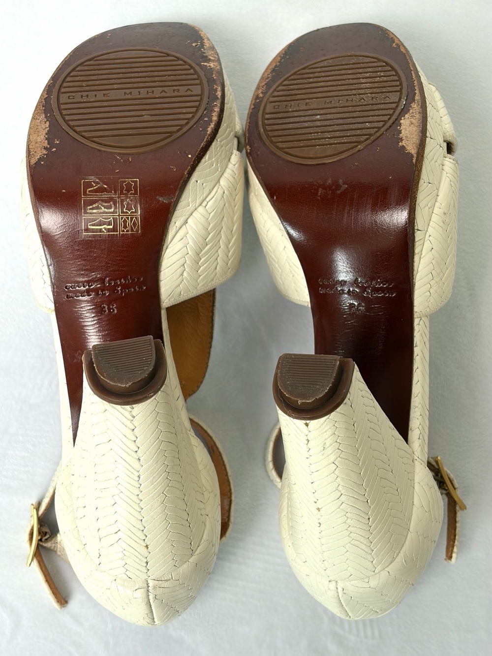 Chie Mihara Braided Leather T-Strap Heels, Cream, 36, EUC - Picture 9 of 12